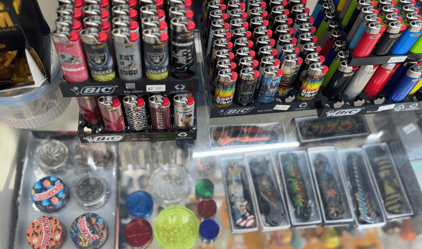 SMOKE ACCESSORIES